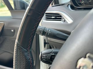 Peugeot 208 2017 1.2 GT LINE PANORAMA/NAVI/CLIMA TURBO-thumb-40