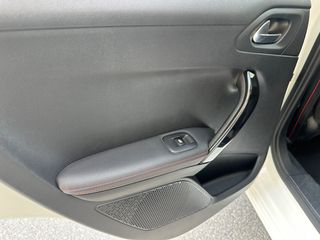 Peugeot 208 2017 1.2 GT LINE PANORAMA/NAVI/CLIMA TURBO-thumb-43