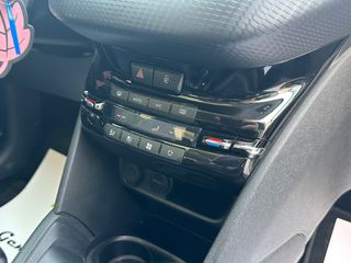 Peugeot 208 2017 1.2 GT LINE PANORAMA/NAVI/CLIMA TURBO-thumb-44