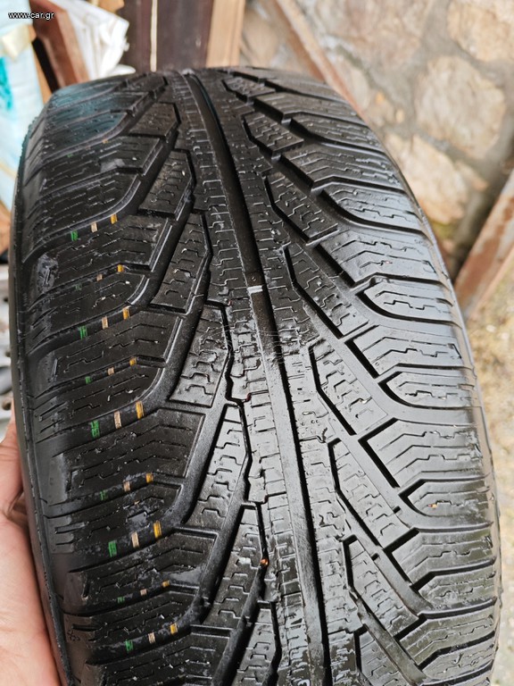 225 55 r17  Uniroyal  rain type