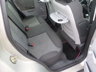 Citroen C3 2006-thumb-12