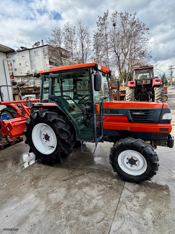 Δενδροκομικά Τρακτέρ Kubota 2000 GL 321 Καμπίνα Air Condition Άβαφο