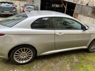 Alfa Romeo GT 2004 ALFA ROMEO GT SPORT COUPE-thumb-4