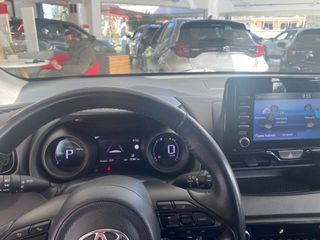 Toyota Yaris 2021 1.5 HYBRID STYLE-thumb-9