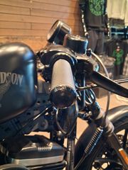 Harley Davidson Iron 883 2016-thumb-13