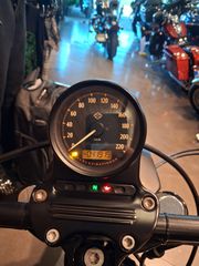 Harley Davidson Iron 883 2016-thumb-9