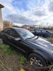 Mercedes c200-thumb-2