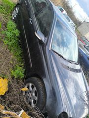 Mercedes c200-thumb-3