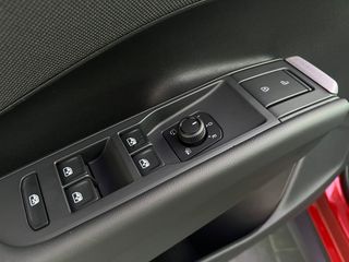 Volkswagen T-Roc 2026 NEW T-ROC 2026 Life eTSI HYBRID-thumb-12