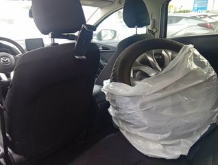 Mazda 3 2016 1.5 DIESEL, CENTER-LINE!-thumb-8