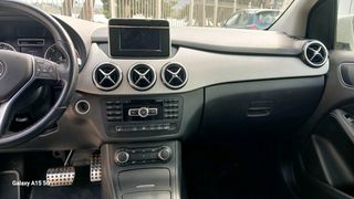Mercedes-Benz B 180 2013 CDI-thumb-10