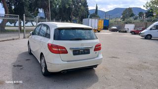 Mercedes-Benz B 180 2013 CDI-thumb-3