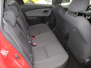 Toyota Yaris 2015 YARIS 1.0 VVTI-thumb-6