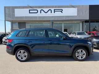 Skoda Kodiaq 2022 1.5 DSG 7-SEATS TSI ACT 150PS AMBITION GR!-thumb-2