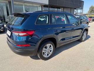 Skoda Kodiaq 2022 1.5 DSG 7-SEATS TSI ACT 150PS AMBITION GR!-thumb-4