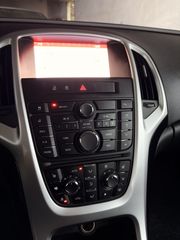Opel Astra 2014-thumb-5