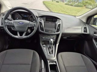 Ford Focus 2016-thumb-7