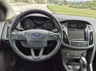 Ford Focus 2016-thumb-12