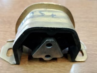 ΒΑΣΗ ΜΗΧΑΝΗΣ ****  OPEL KADETT E- COMBO   ****-thumb-1