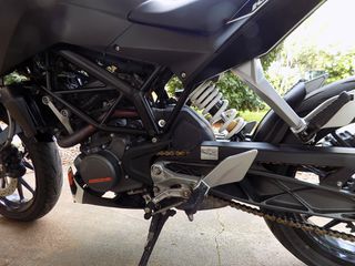 KTM 200 Duke 2016-thumb-8