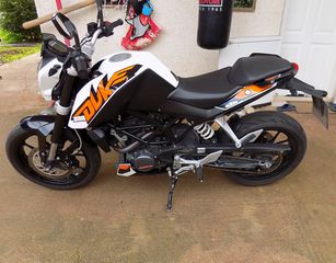 KTM 200 Duke 2016-thumb-12