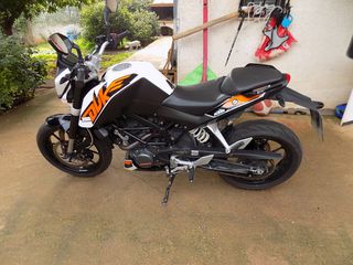 KTM 200 Duke 2016-thumb-14