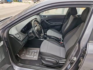 Hyundai i 20 2018-thumb-6