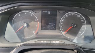 Volkswagen Polo 2020-thumb-5