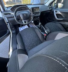 Peugeot 2008 2015 1.2 i VTi Style-thumb-9