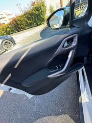 Peugeot 2008 2015 1.2 i VTi Style-thumb-13