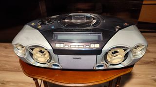 Philips AZ2030 boombox (CD / Radio / Cassette)