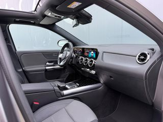Mercedes-Benz GLA 250 2021 *MAT*AMG LINE*PANORAMA*MULTIBEAM*FULL EXTRA*-thumb-59