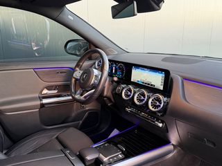 Mercedes-Benz GLA 250 2021 *MAT*AMG LINE*PANORAMA*MULTIBEAM*FULL EXTRA*-thumb-24