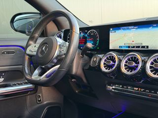Mercedes-Benz GLA 250 2021 *MAT*AMG LINE*PANORAMA*MULTIBEAM*FULL EXTRA*-thumb-27