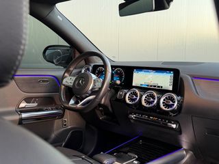 Mercedes-Benz GLA 250 2021 *MAT*AMG LINE*PANORAMA*MULTIBEAM*FULL EXTRA*-thumb-30