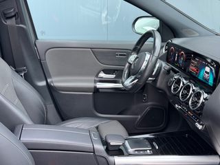 Mercedes-Benz GLA 250 2021 *MAT*AMG LINE*PANORAMA*MULTIBEAM*FULL EXTRA*-thumb-64