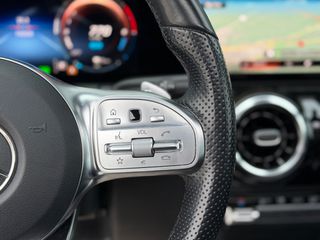 Mercedes-Benz GLA 250 2021 *MAT*AMG LINE*PANORAMA*MULTIBEAM*FULL EXTRA*-thumb-47