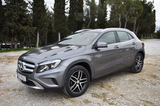 Mercedes-Benz GLA 220 2014 4MATIC 7G-DCT