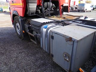 Volvo 2012-thumb-6