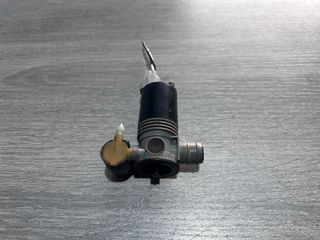 Αντλία Υγρού Υαλοκαθαριστήρων Toyota Yaris XP210 1074127003