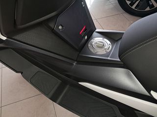 Voge SR4 MAX 2026 SMART Ετοιμοπαράδοτο-thumb-16