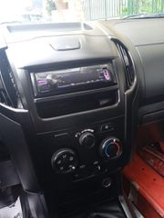 Ανελκυστήρες Μετακομίσεων Isuzu 2015 D-Max (Bocker) A/C-thumb-6