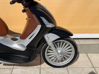 Piaggio Beverly 300i 2018 -MOTOSIDIROPOULOS- BEVERLY 300 2018 -ΧΡΗΜΑΤΟΔΟΤΗΣΗ--thumb-42