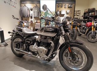 Triumph Speed Master 2026 Bonneville-thumb-4