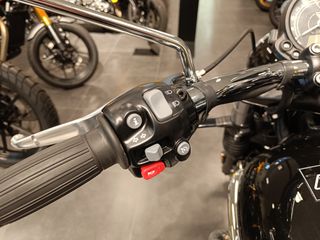Triumph Speed Master 2026 Bonneville-thumb-6