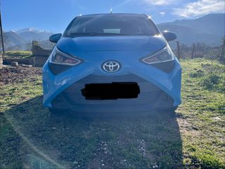 Toyota Aygo 2020 x-play touch