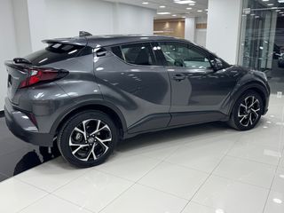 Toyota C-HR 2021 1.8 HYBRID C-LUB-thumb-4