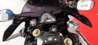 Honda CBR 1000RR 2006 CBR 1000RR FIREBLADE-thumb-3