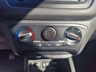Hyundai i 20 2019 1.2 STYLE (83 HP)-thumb-13