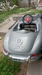 Mercedes pedal car-thumb-16